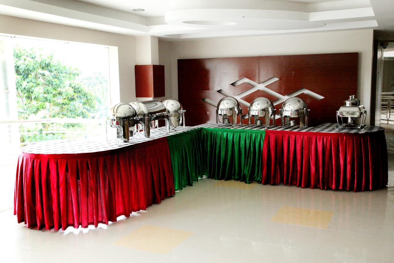 Hotel Polariz Parassinikkadavu Dış mekan fotoğraf